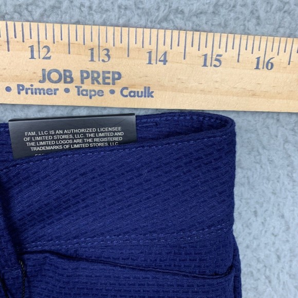 The Limited Shorts Womens Size 4 Navy Blue Waffle Weave Tailored Short Chino - Picture 10 of 16